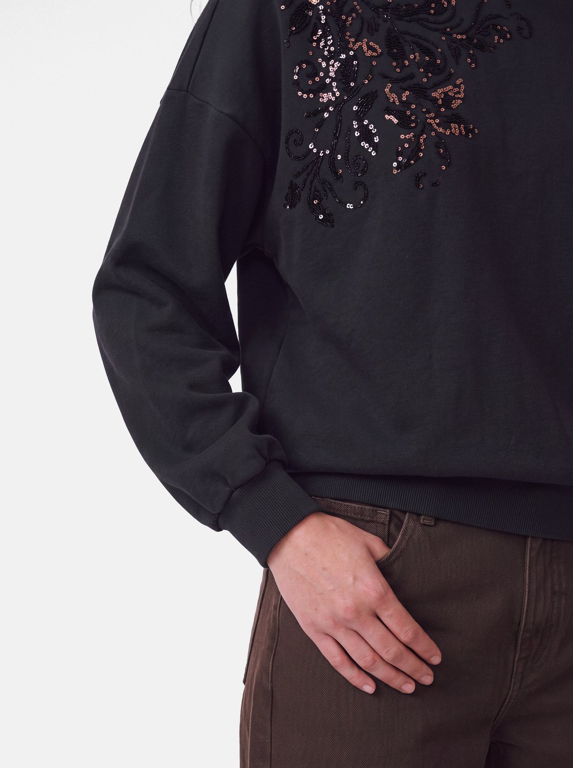 model_shot-detail